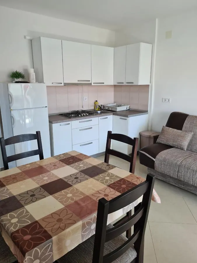Apartments Ivan Povljana Croatia